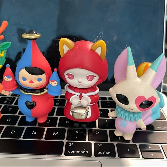 popmart for 5. - Picture 2 of 3